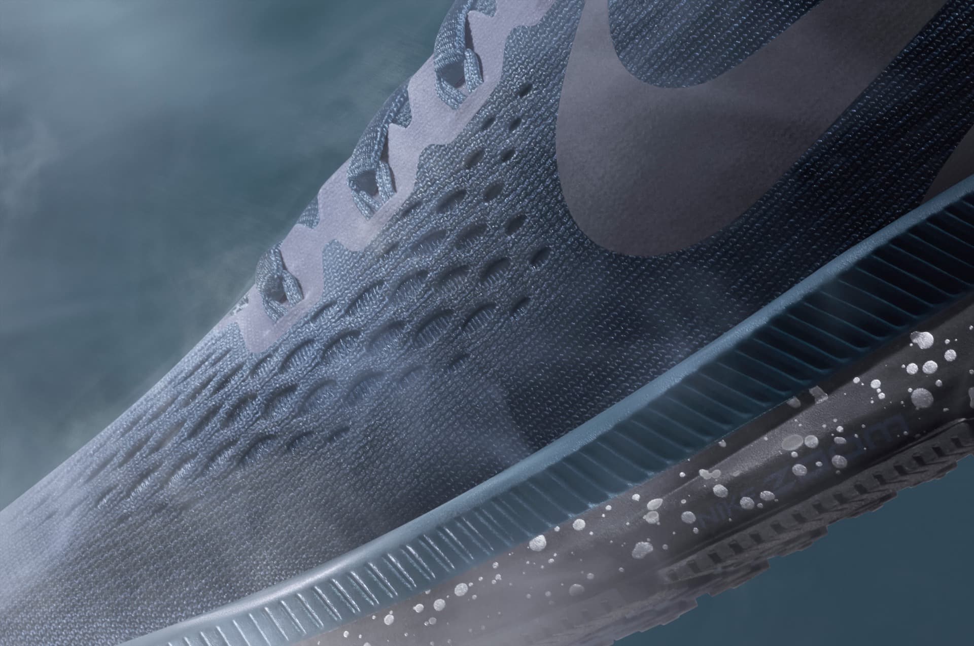 Nike Shield Detail Fog