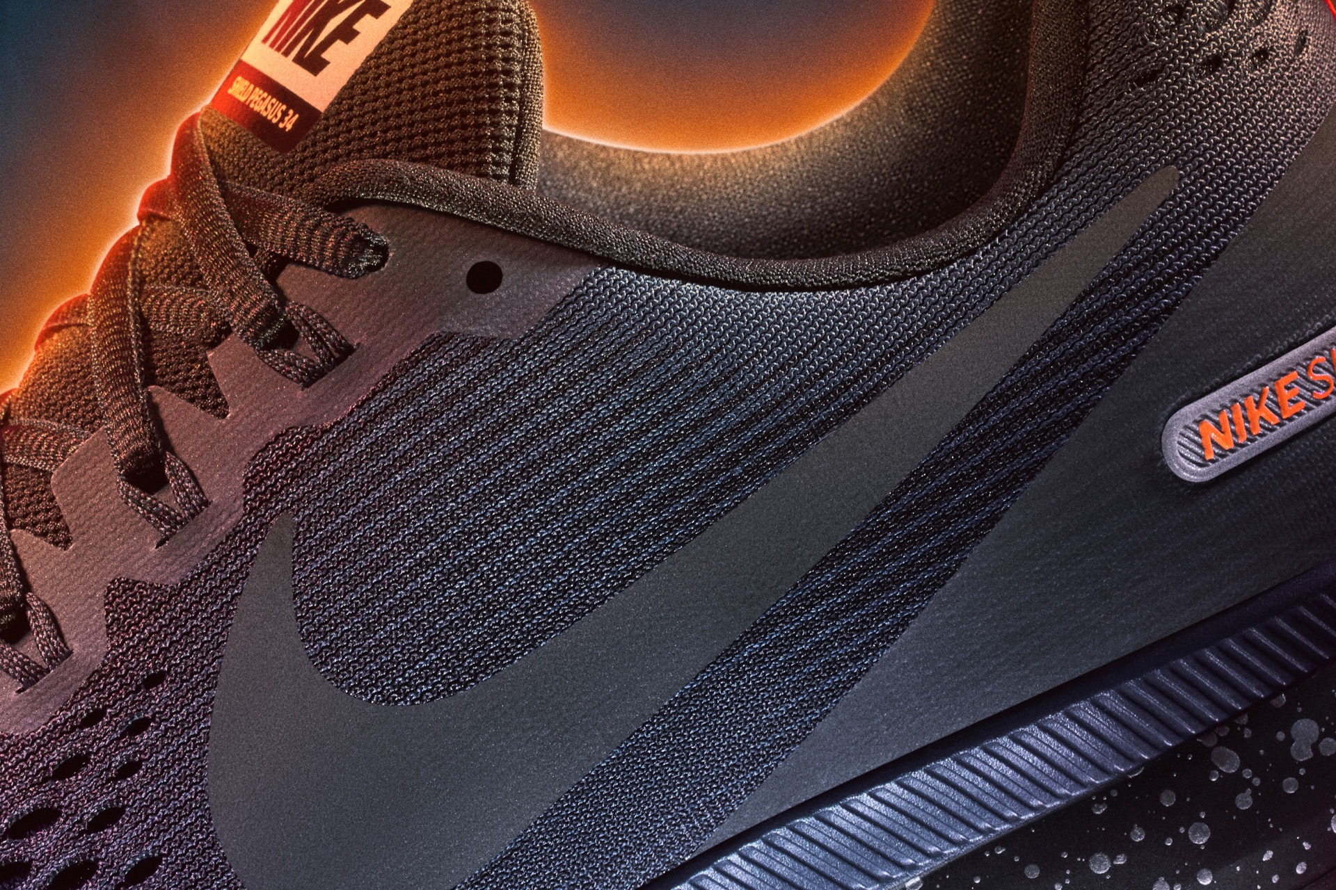 Nike Shield Detail Warmth Crop